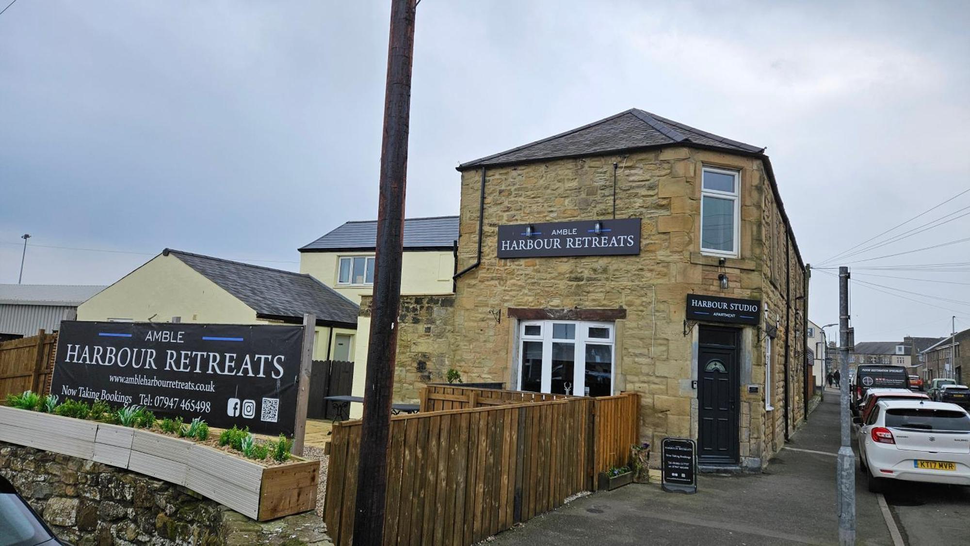 ホテル Amble Harbour Retreats エクステリア 写真
