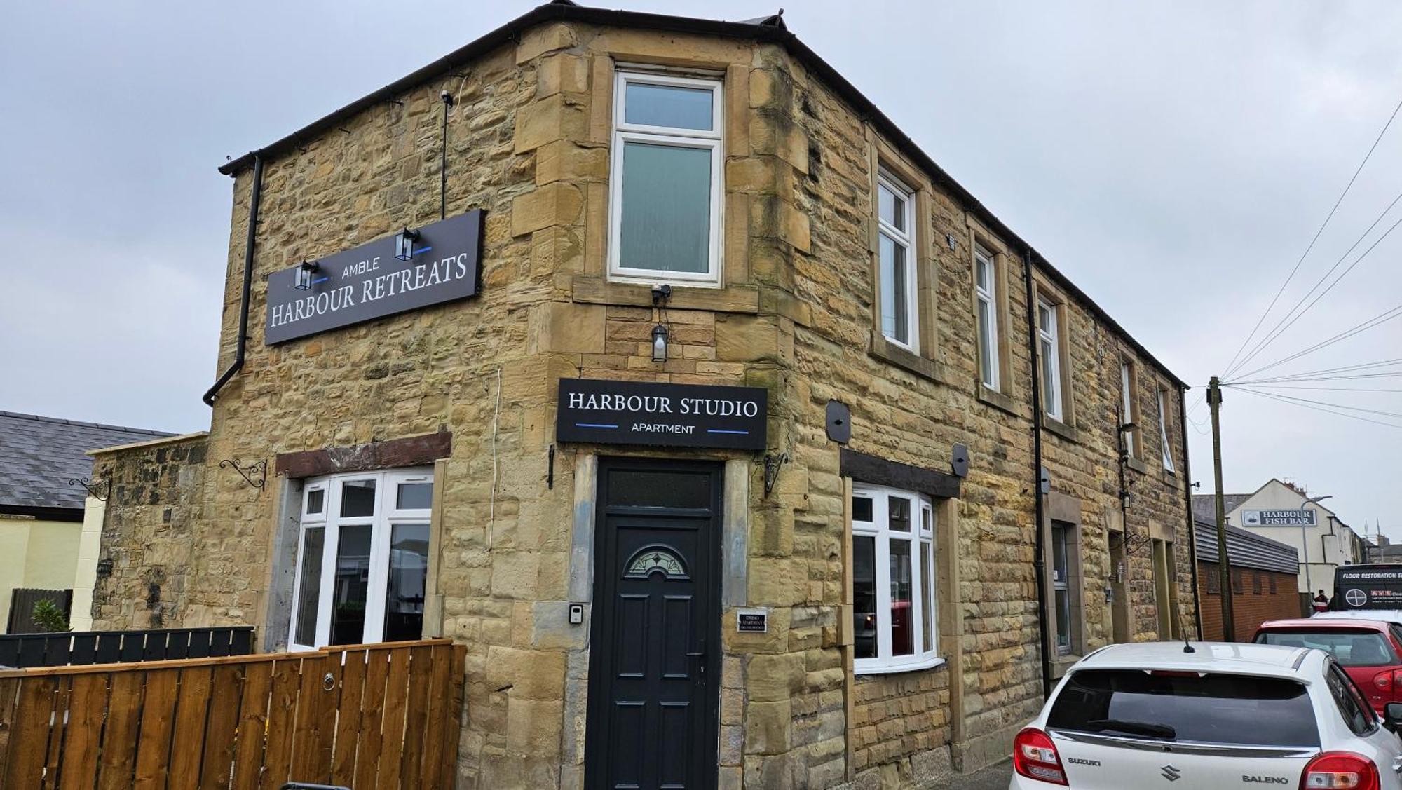 ホテル Amble Harbour Retreats エクステリア 写真