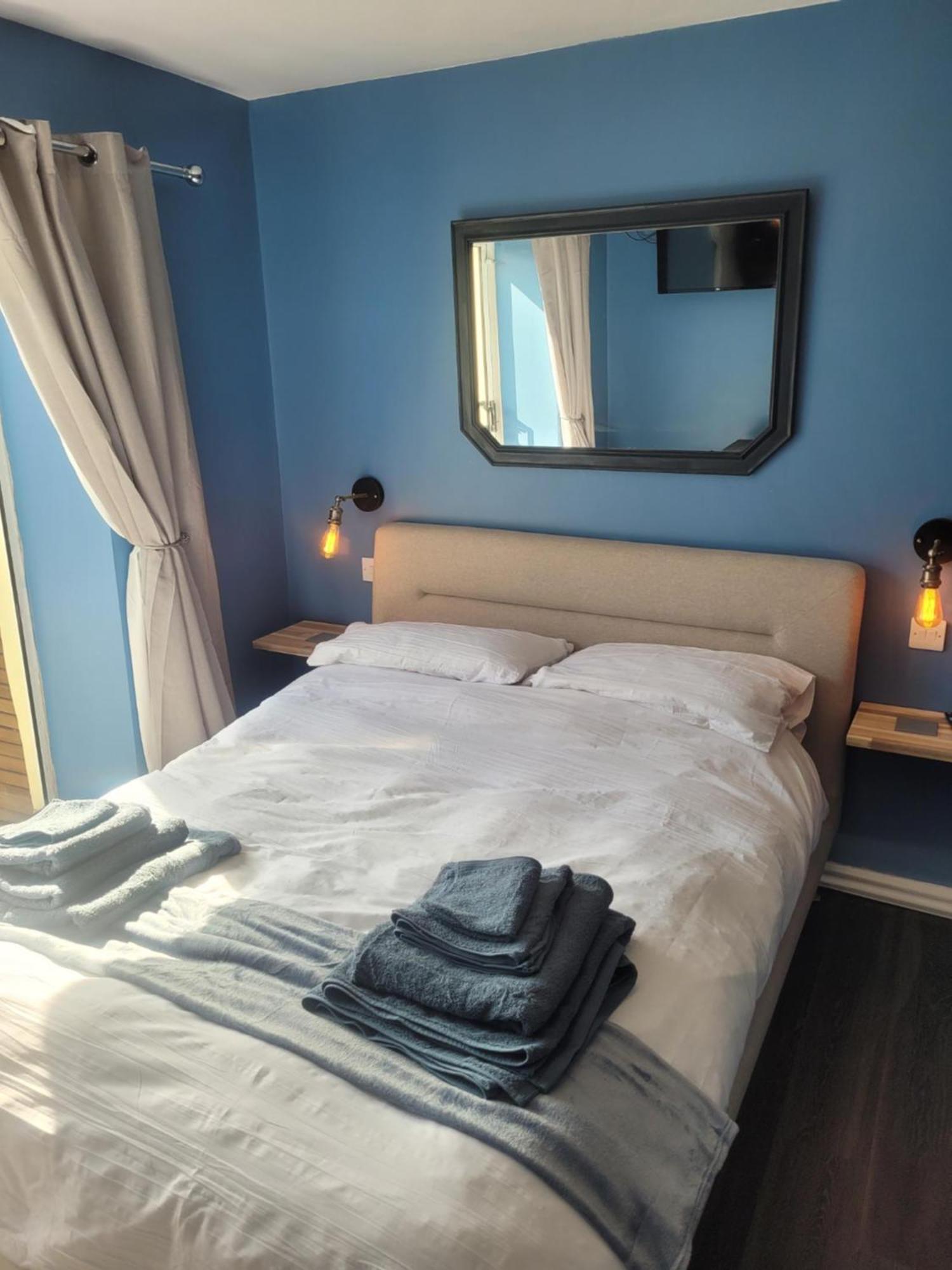 ホテル Amble Harbour Retreats エクステリア 写真