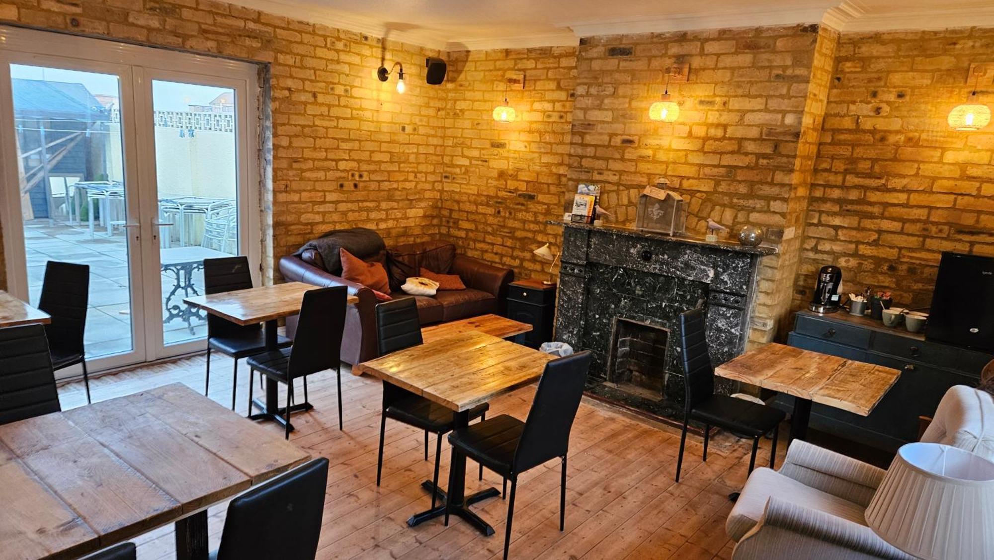 ホテル Amble Harbour Retreats エクステリア 写真
